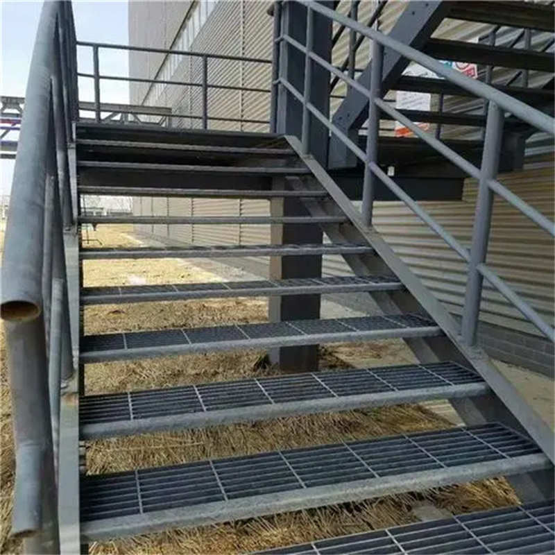 樓梯踏步板