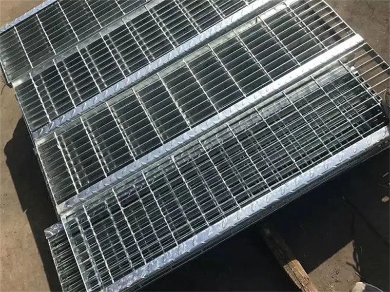 樓梯踏步板